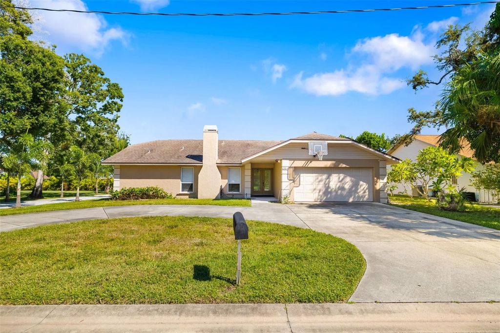 2011 81ST STREET NW, Bradenton, FL 34209