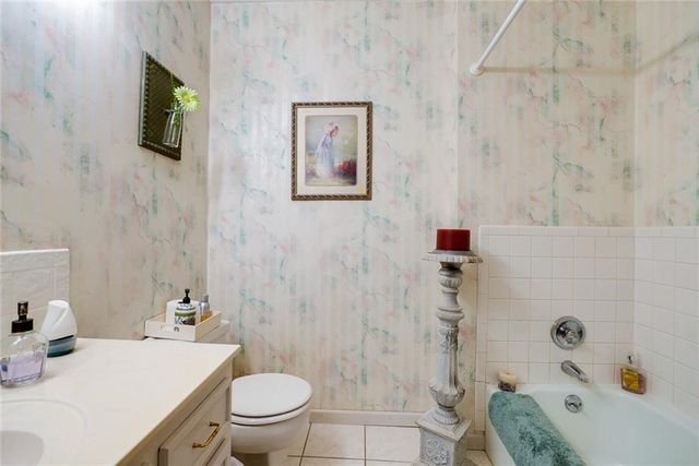 1008 17th Street, Blue Springs, MO 64015