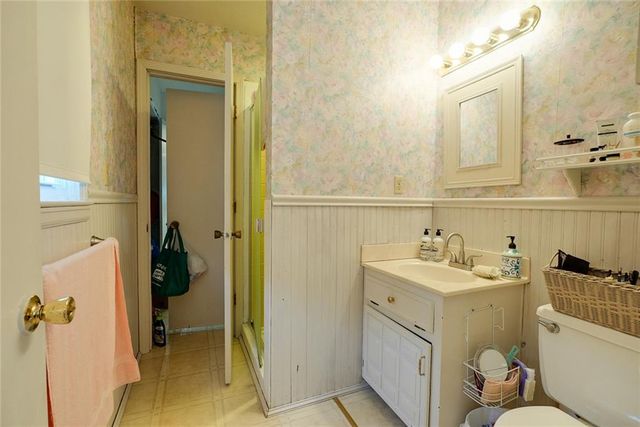 1008 17th Street, Blue Springs, MO 64015