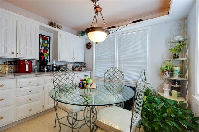 1008 17th Street, Blue Springs, MO 64015