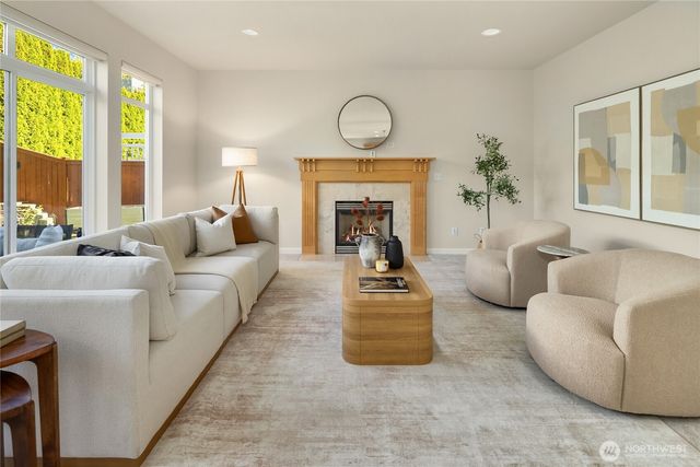 2496 33rd Avenue NE, Issaquah, WA 98029