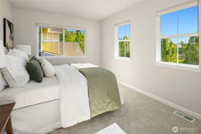 2496 33rd Avenue NE, Issaquah, WA 98029