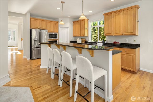 2496 33rd Avenue NE, Issaquah, WA 98029