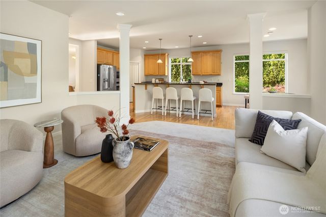 2496 33rd Avenue NE, Issaquah, WA 98029