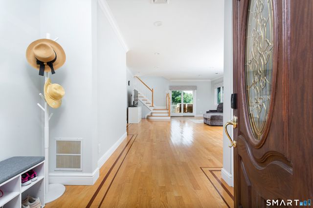 42 Woodledge Road, Stamford, CT 06907
