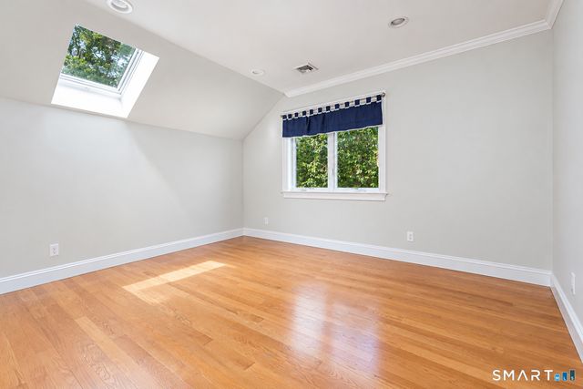42 Woodledge Road, Stamford, CT 06907