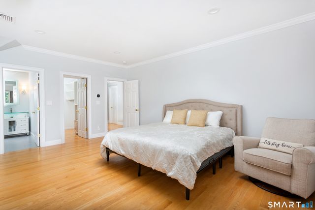 42 Woodledge Road, Stamford, CT 06907