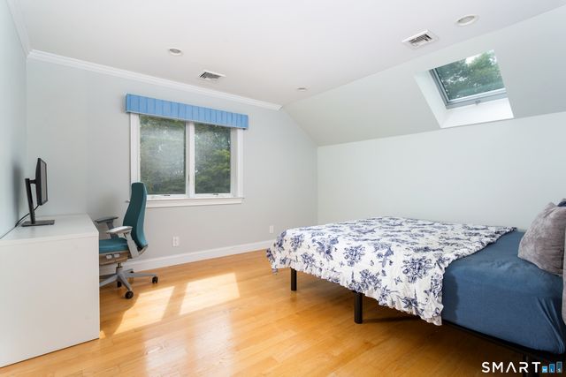 42 Woodledge Road, Stamford, CT 06907
