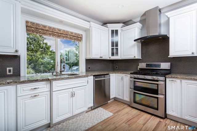 42 Woodledge Road, Stamford, CT 06907