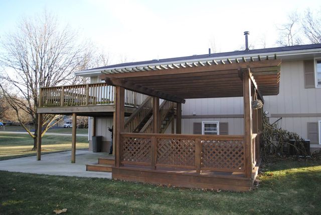 18864 Pioneer Street, Bloomington, IL 61705