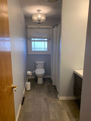 18864 Pioneer Street, Bloomington, IL 61705