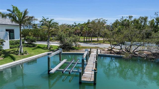 0 ROBERTS POINT ROAD, Sarasota, FL 34242