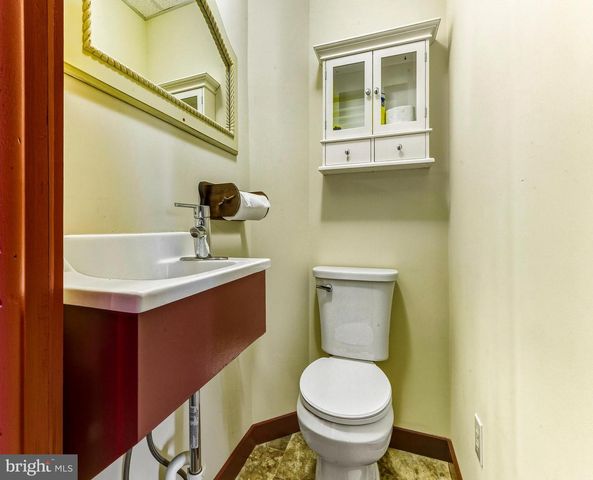 14 N MAIN ST, Mullica Hill, NJ 08062