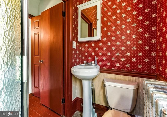 14 N MAIN ST, Mullica Hill, NJ 08062