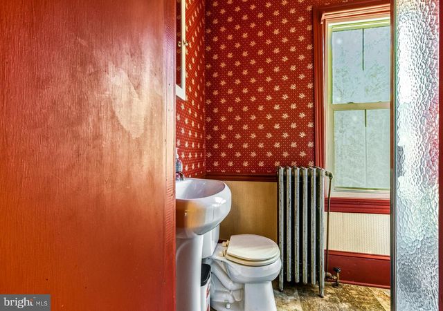 14 N MAIN ST, Mullica Hill, NJ 08062