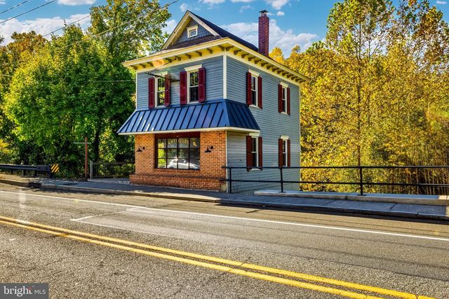 14 N MAIN ST, Mullica Hill, NJ 08062