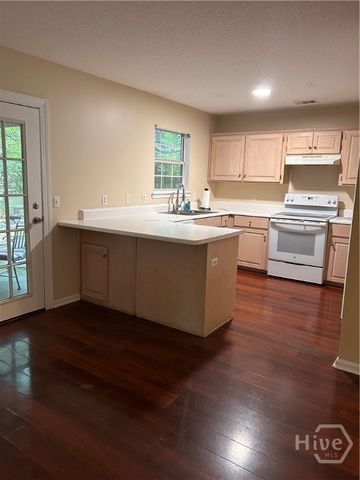 110 Chapel Drive, Savannah, GA 31406