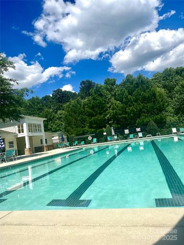 16732 Prairie Falcon Lane, Charlotte, NC 28278