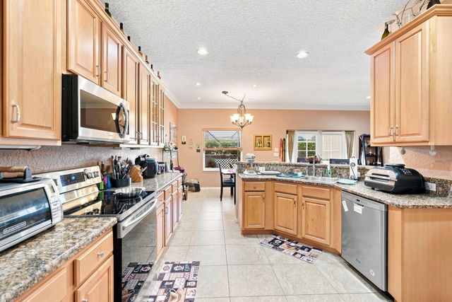 8680 GOLD CAY, West Palm Beach, FL 33411
