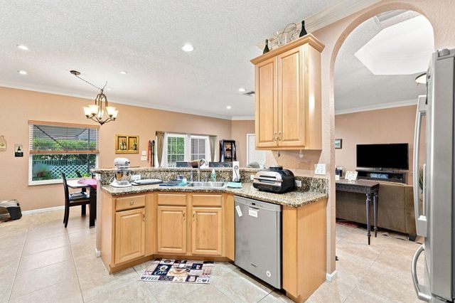 8680 GOLD CAY, West Palm Beach, FL 33411