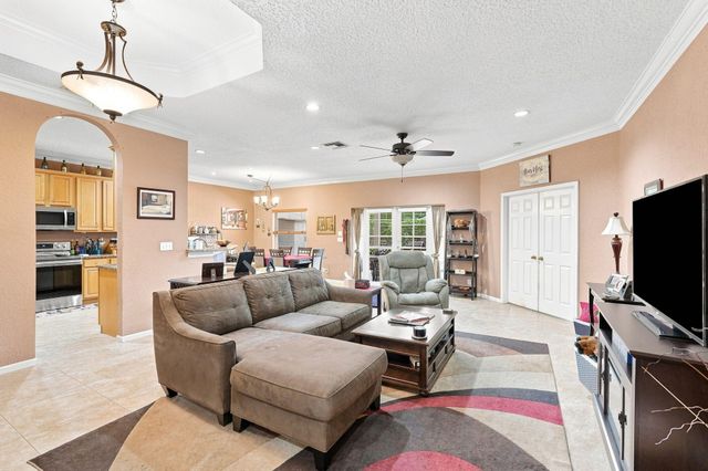 8680 GOLD CAY, West Palm Beach, FL 33411