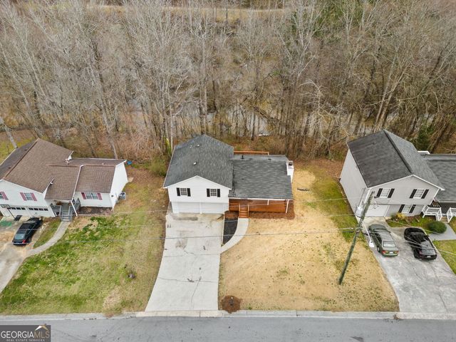 109 Brookside Court, Dallas, GA 30132