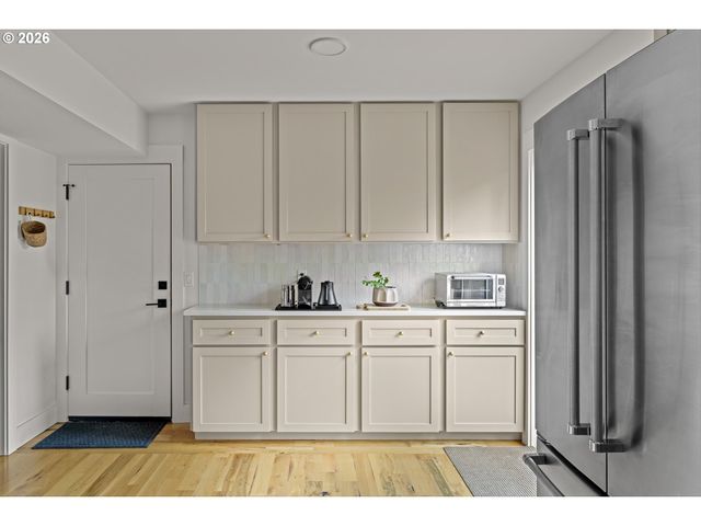 706 Se 47TH Ave, Hillsboro, OR 97123