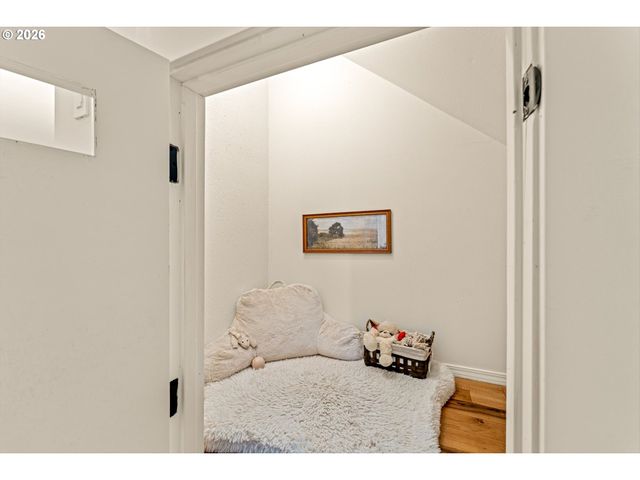 706 Se 47TH Ave, Hillsboro, OR 97123