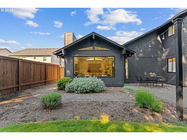 706 Se 47TH Ave, Hillsboro, OR 97123