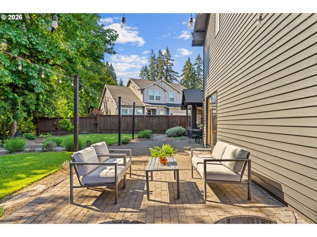 706 Se 47TH Ave, Hillsboro, OR 97123