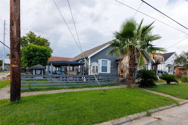 702 72nd Street, Houston, TX 77011
