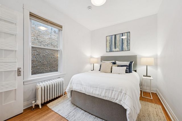 2238 W Winona Street, Chicago, IL 60625