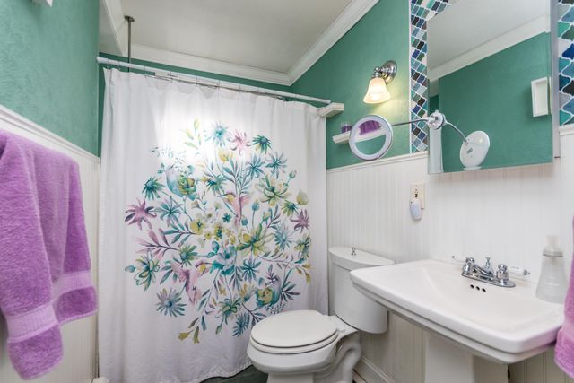 58 Maple Street, Buzzards Bay, MA 02532