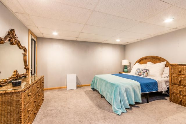 58 Maple Street, Buzzards Bay, MA 02532