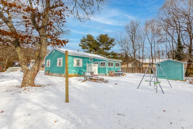 58 Maple Street, Buzzards Bay, MA 02532