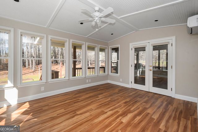 105 Oak Ridge Drive, Sharpsburg, GA 30277