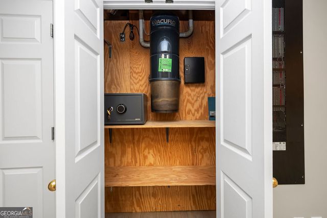 105 Oak Ridge Drive, Sharpsburg, GA 30277