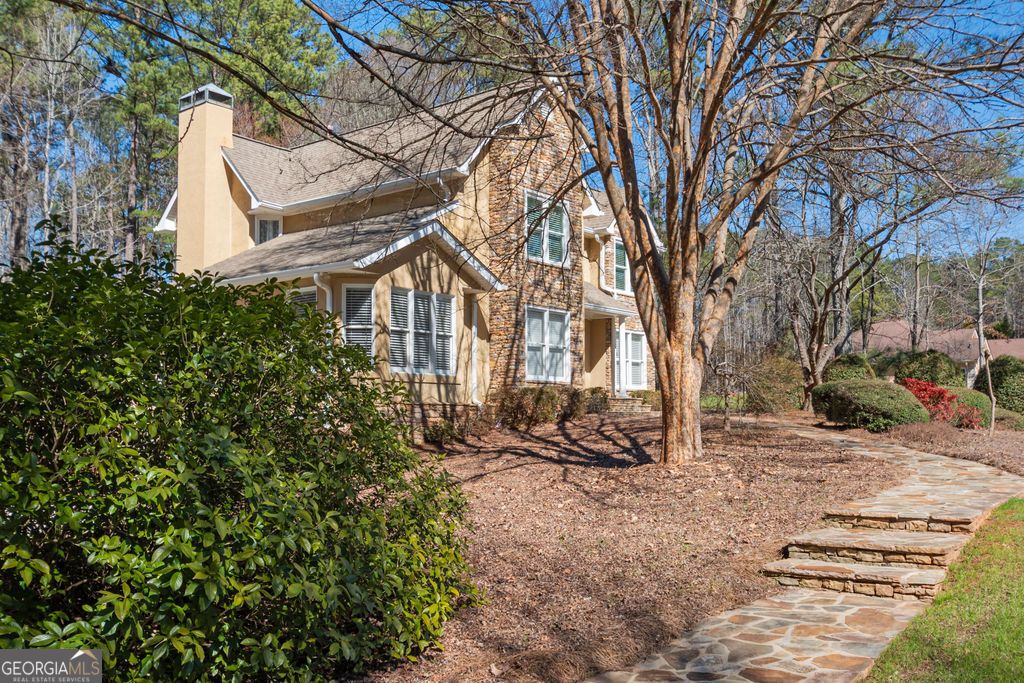 105 Oak Ridge Drive, Sharpsburg, GA 30277