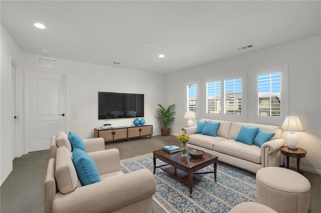 30853 Pony Express, Winchester, CA 92596