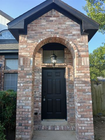 4305 Sierra Drive, Grand Prairie, TX 75052