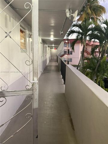 1400 NE 191st St 222, Miami, FL 33179