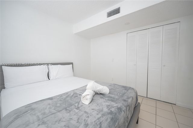 500 NE 26th St 2C, Miami, FL 33137