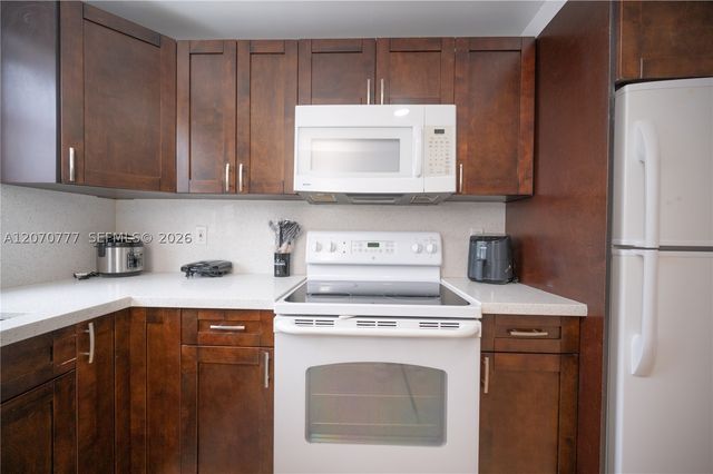 500 NE 26th St 2C, Miami, FL 33137