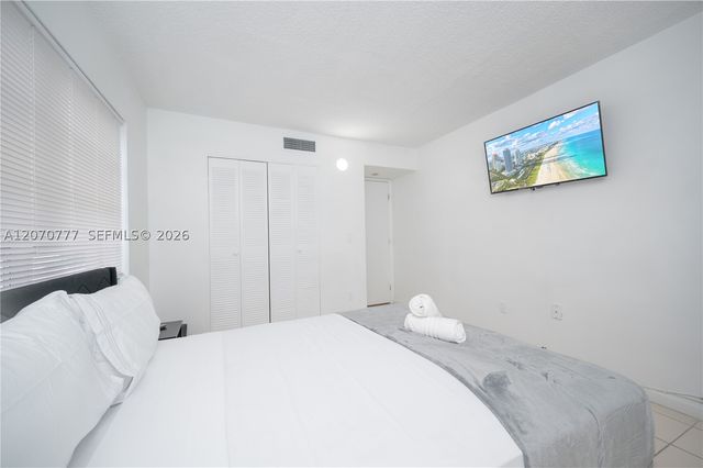 500 NE 26th St 2C, Miami, FL 33137