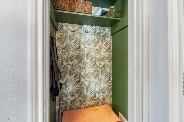 5230 Saxon Drive, Houston, TX 77092