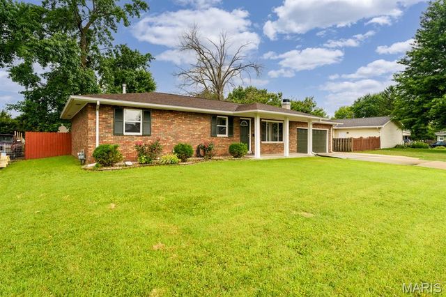 2574 Stratford Lane, Granite City, IL 62040
