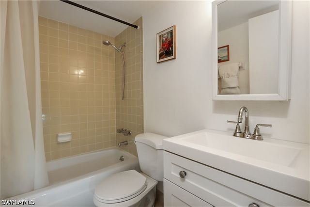 766 Central AVE 119, Naples, FL 34102