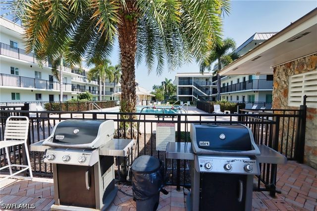 766 Central AVE 119, Naples, FL 34102