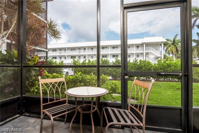 766 Central AVE 119, Naples, FL 34102