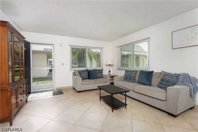 766 Central AVE 119, Naples, FL 34102